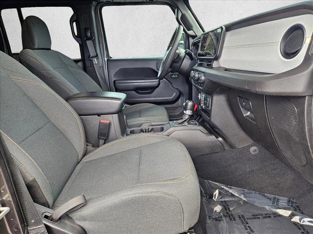Used 2024 Jeep Gladiator Sport image 20