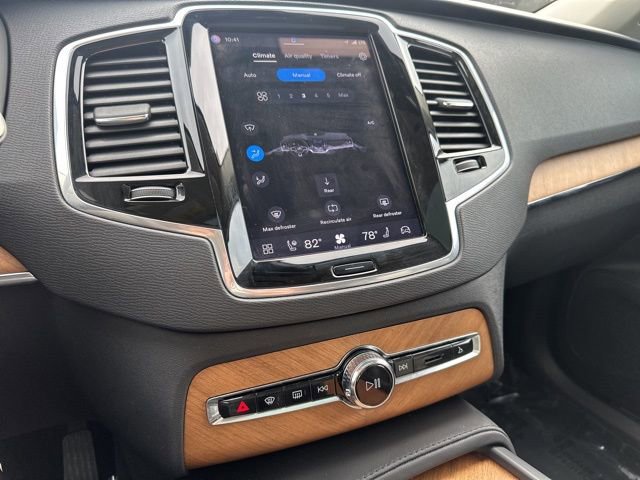 Certified 2023 Volvo XC90 B5 Plus image 22