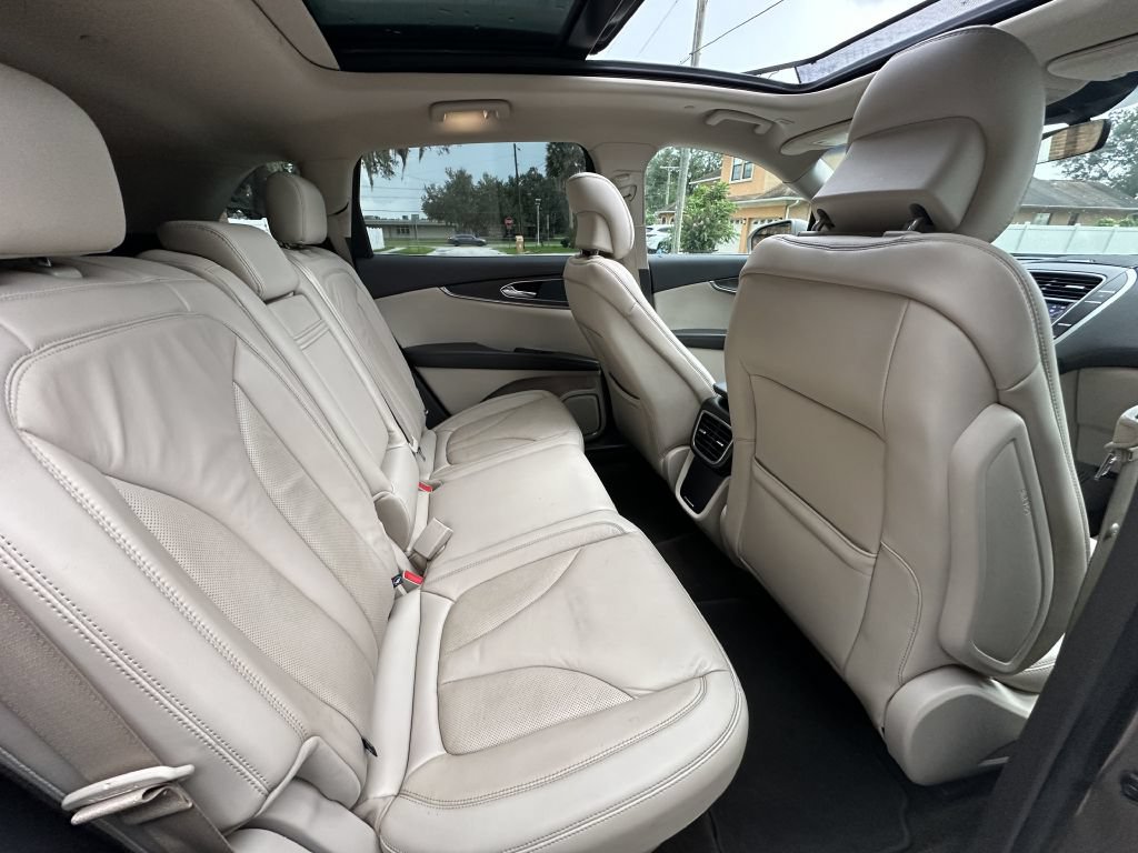 Used 2019 Lincoln Nautilus Select FWD image 14