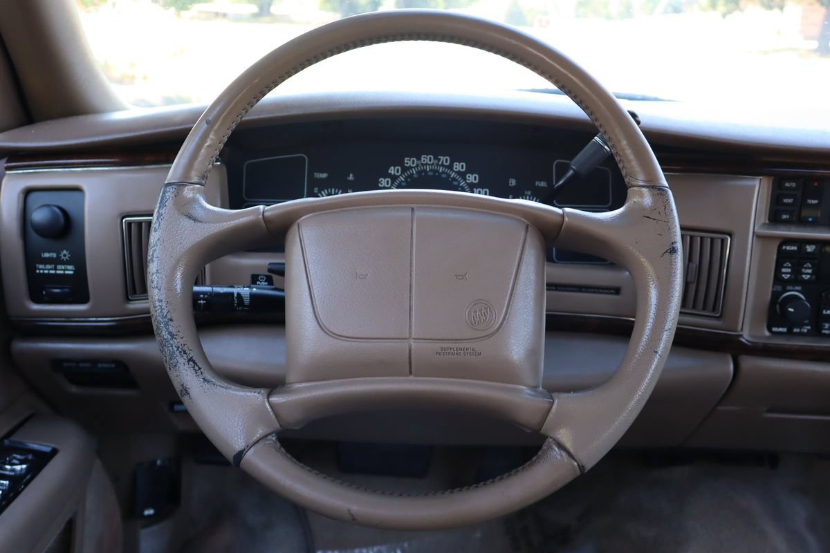 Used 1996 Buick Roadmaster Estate RWD image 18