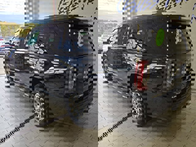 Used 2015 GMC Yukon XL SLT w/ Open Road Package image 14