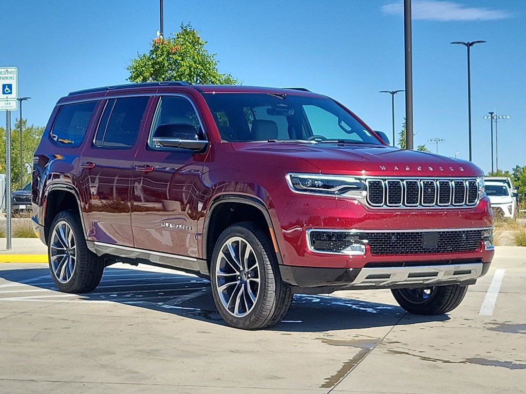 Used 2025 Jeep Wagoneer Series III w/ Premium Group I AWD/4WD image 2