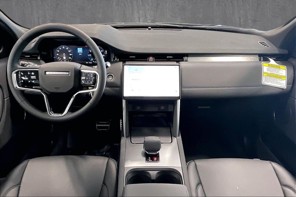 New 2026 Land Rover Discovery Sport Landmark AWD/4WD image 6