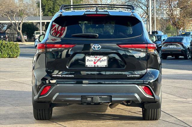 Certified 2022 Toyota Highlander Limited image 6