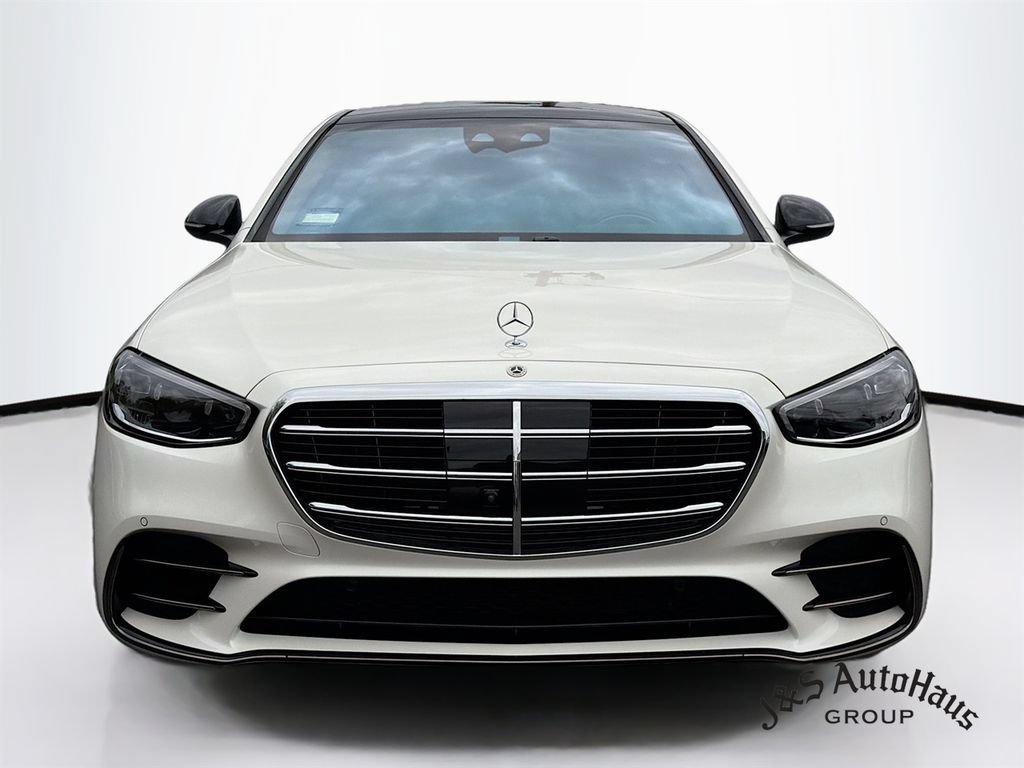Used 2023 Mercedes-Benz S 580 4MATIC Sedan image 2