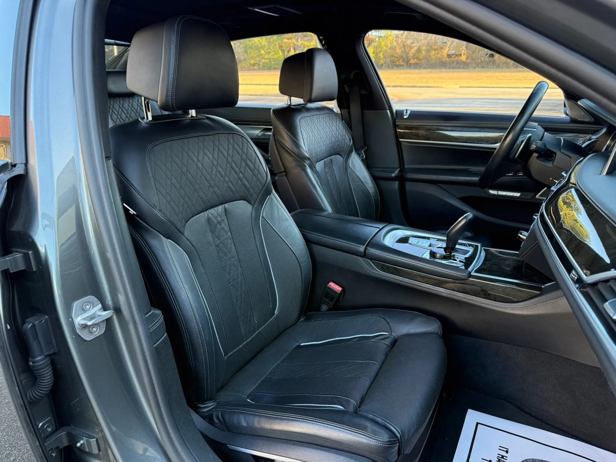 Used 2017 BMW 740i RWD image 27