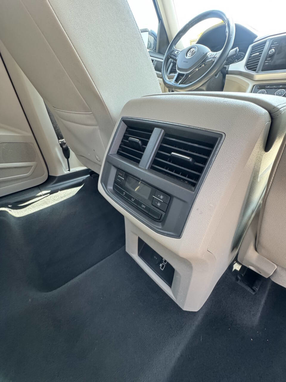 Used 2018 Volkswagen Atlas SE image 14