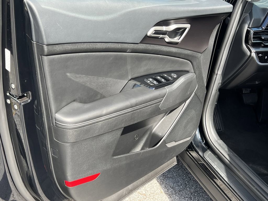 Used 2024 Kia Sportage EX image 7