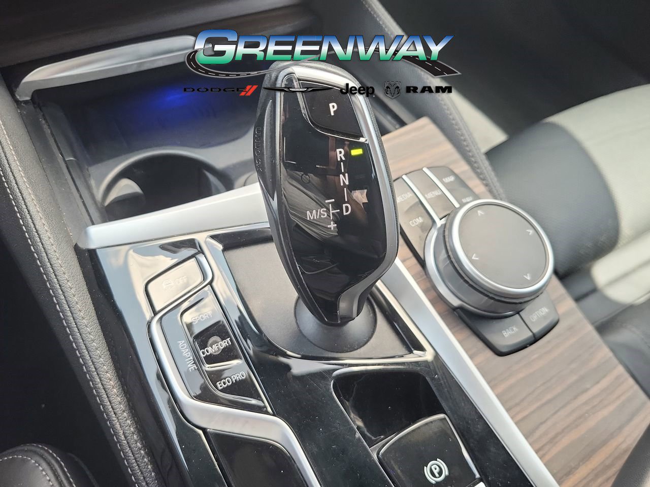 Used 2021 BMW M550i xDrive w/ Premium Package image 25