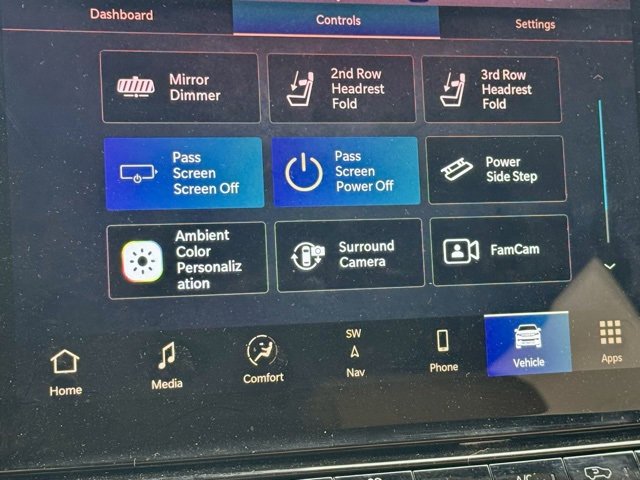 Used 2022 Jeep Grand Wagoneer Series III w/ Rear Seat Video Group 1 image 23