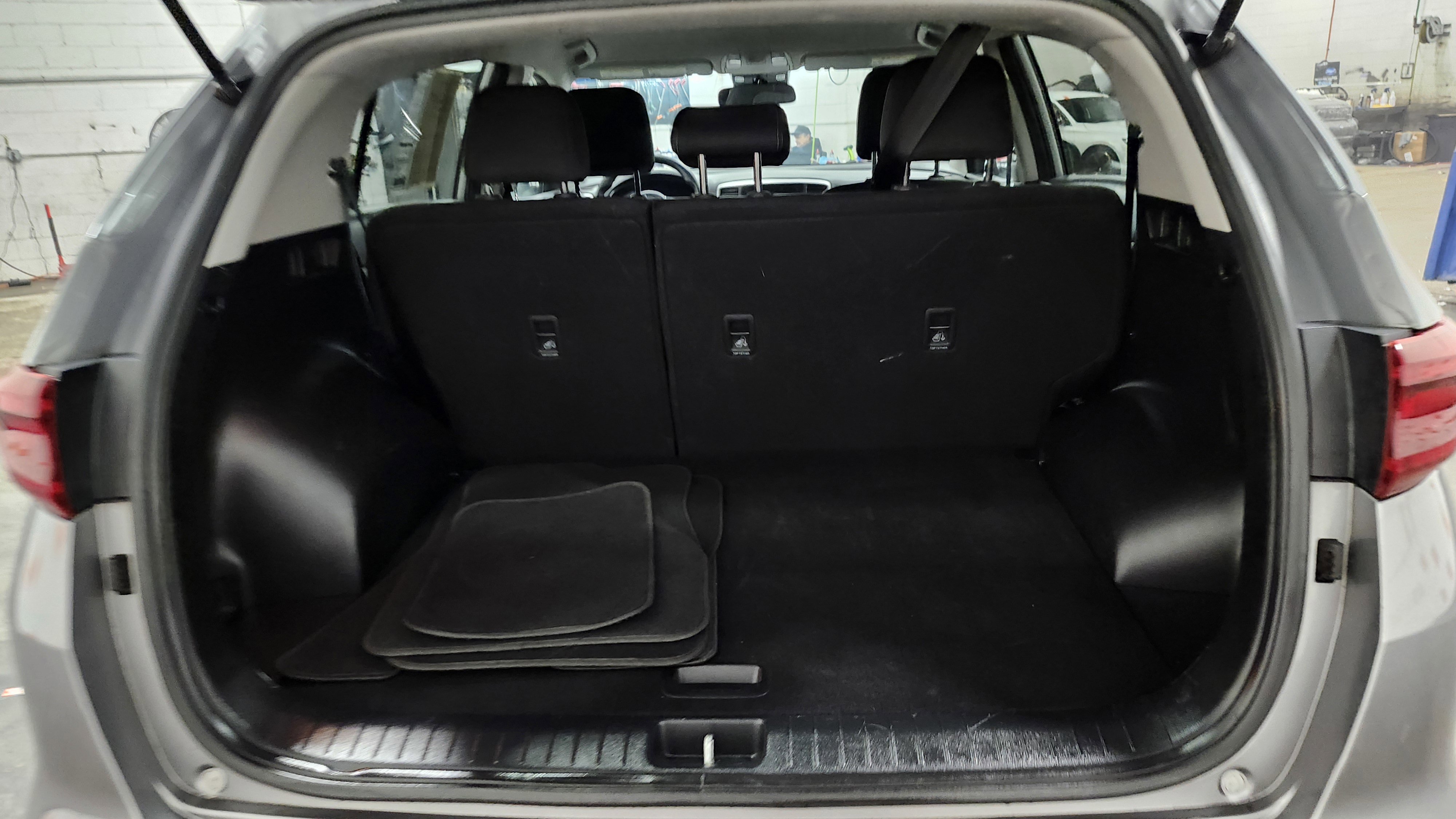 Used 2021 Kia Sportage LX image 21