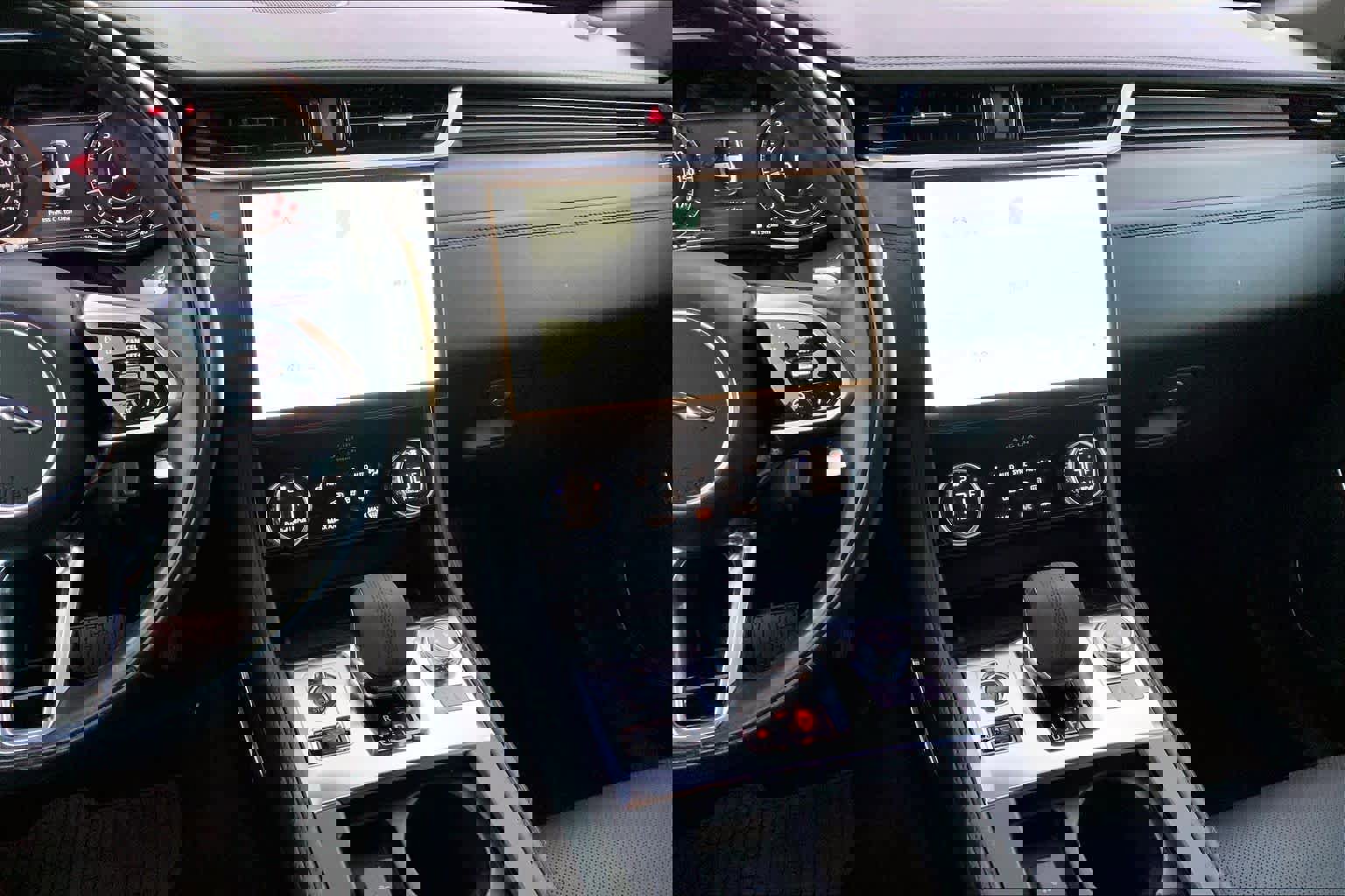 Used 2021 Jaguar F-PACE S image 7