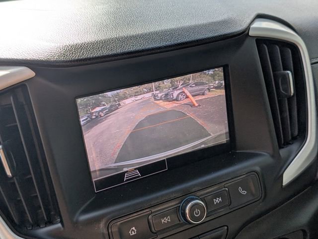 Used 2022 GMC Terrain SLE image 23
