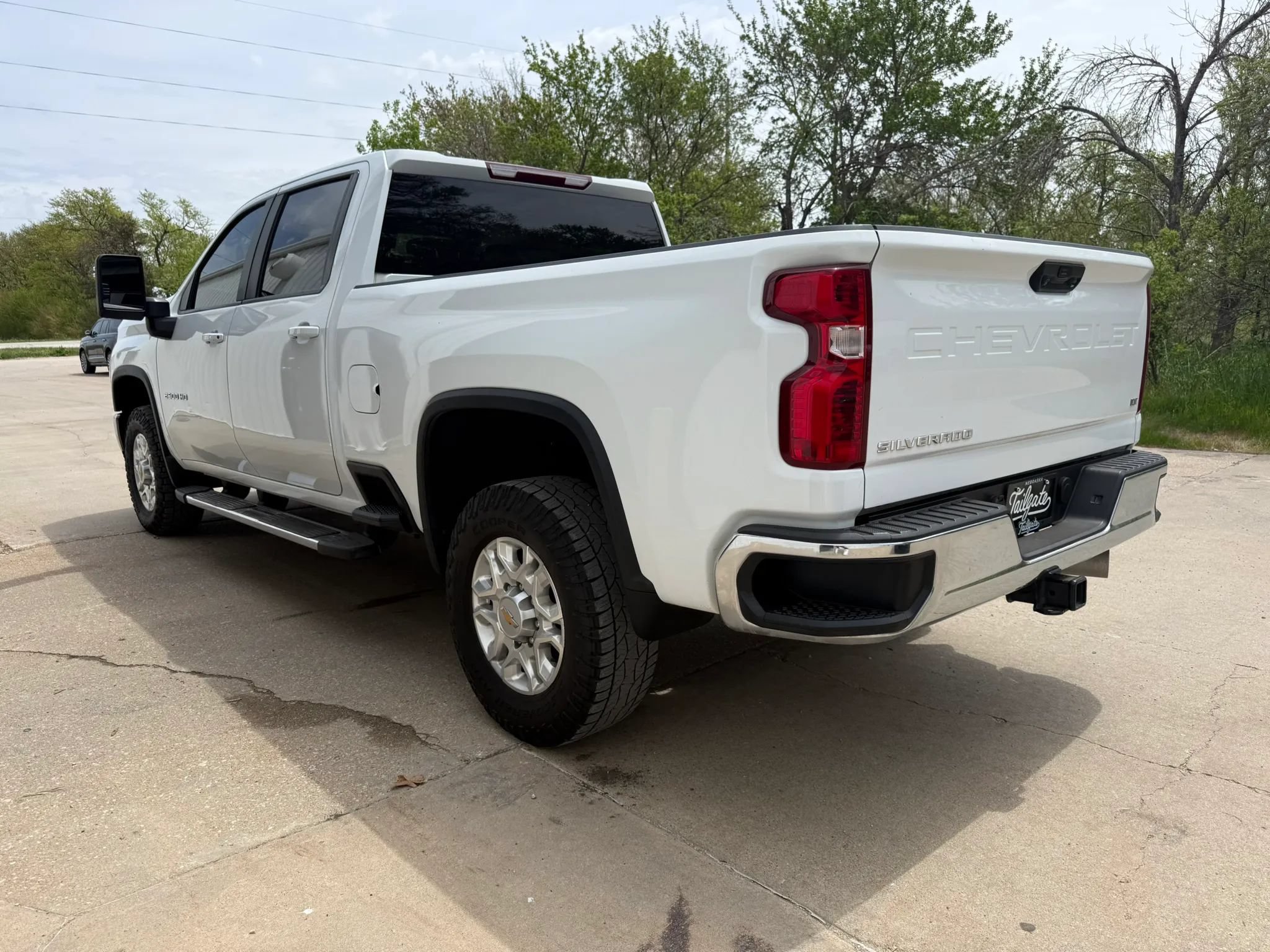 Used 2024 Chevrolet Silverado 2500 LT AWD/4WD image 5