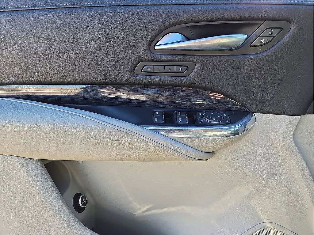 Used 2023 Cadillac XT4 Premium Luxury image 21