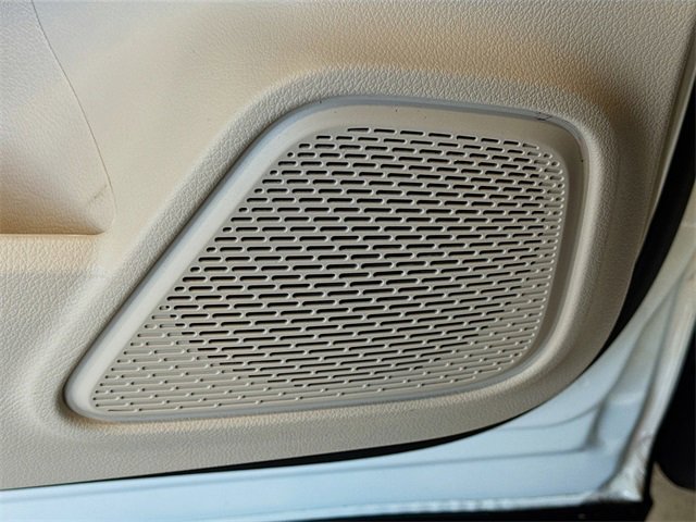 Certified 2025 Mercedes-Benz GLB 250 4MATIC image 18