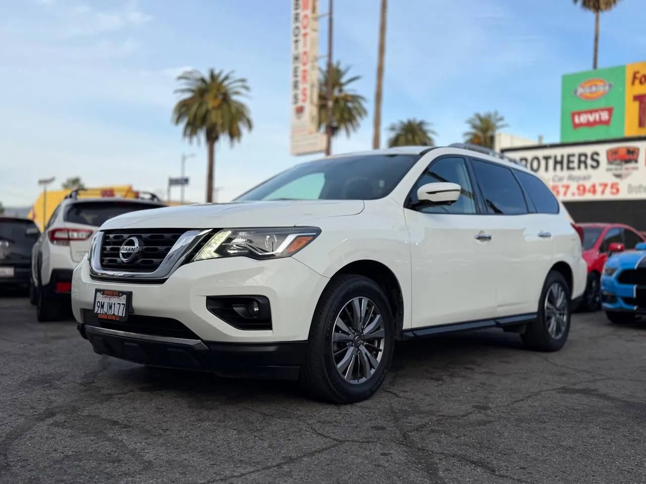 Used 2019 Nissan Pathfinder SL image 48