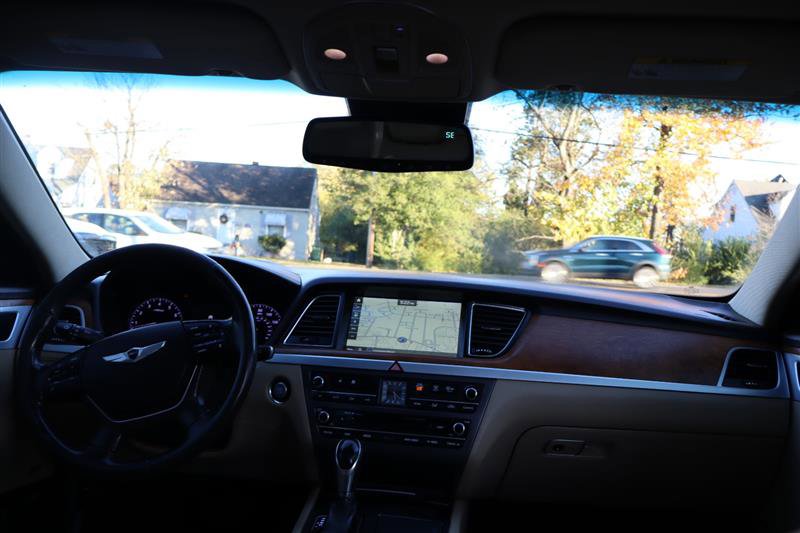 Used 2015 Hyundai Genesis 3.8 w/ Option Group 04 image 16