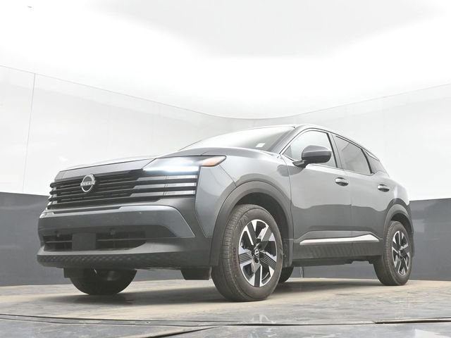 Used 2025 Nissan Kicks SV image 29