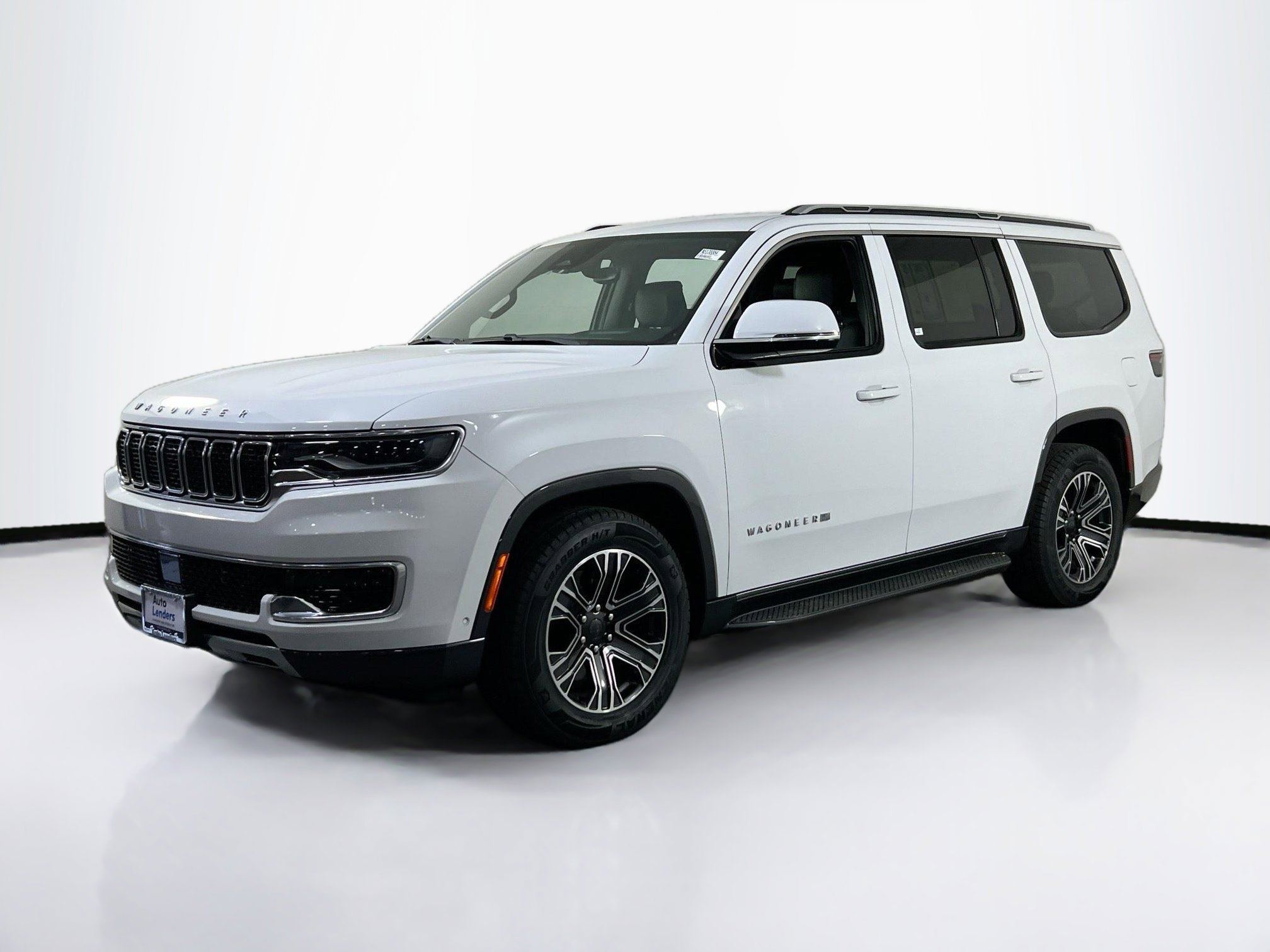 Used 2022 Jeep Wagoneer Series III w/ Rear Seat Video Group 1 image 1