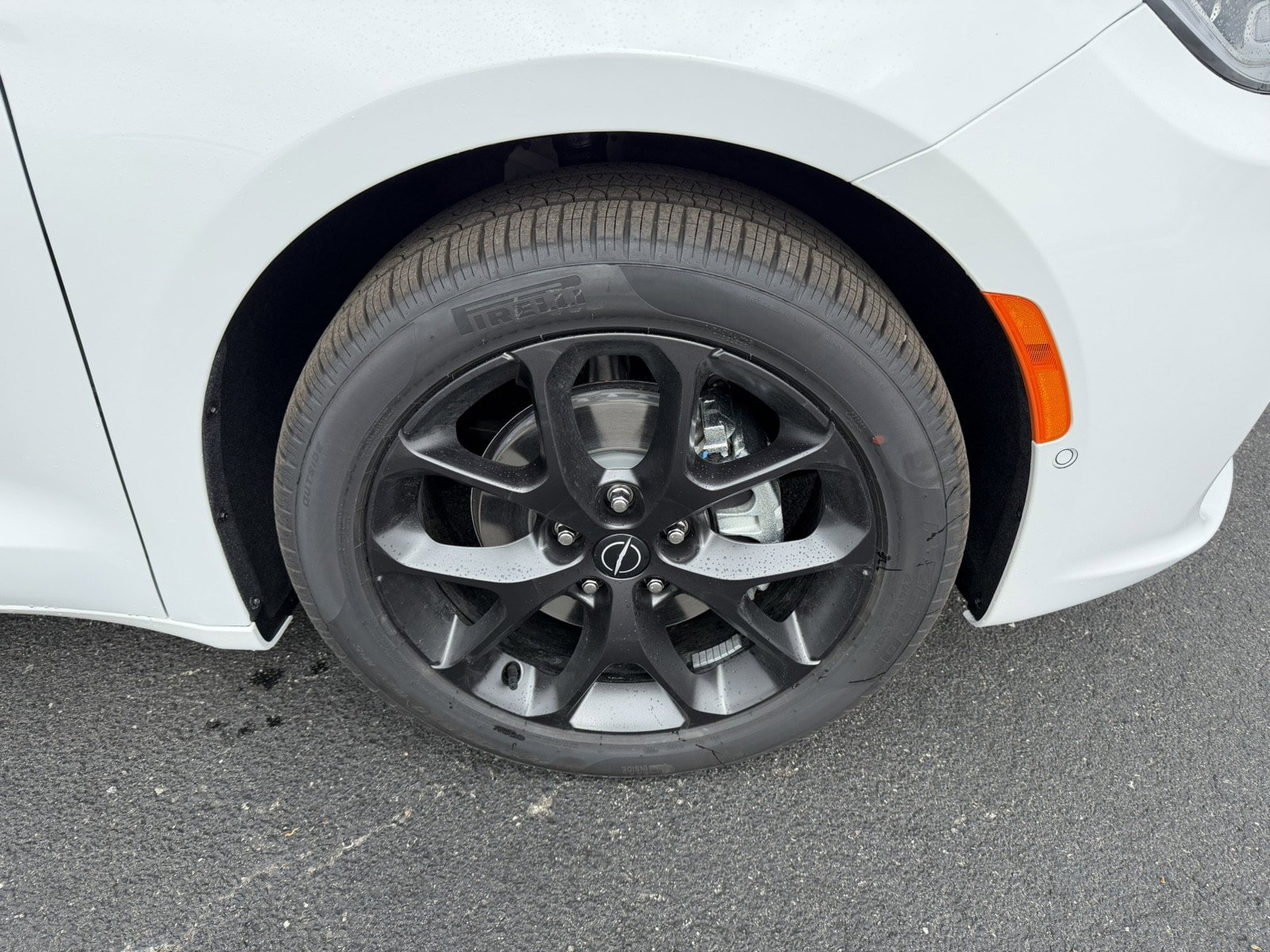 New 2026 Chrysler Pacifica Select FWD image 4