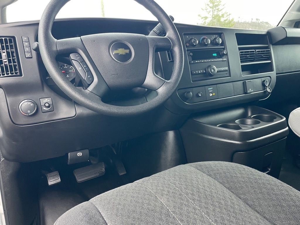 Used 2024 Chevrolet Express 2500 Work Van w/ Driver Convenience Package image 9