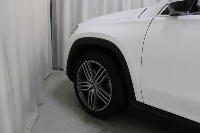 Used 2024 Mercedes-Benz GLS 450 4MATIC image 31