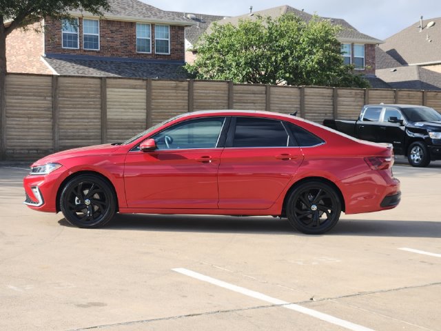 Used 2026 Volkswagen Jetta SE FWD image 13