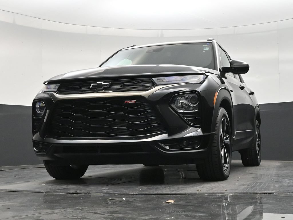 Used 2023 Chevrolet TrailBlazer RS w/ Sun and Liftgate Package FWD image 26