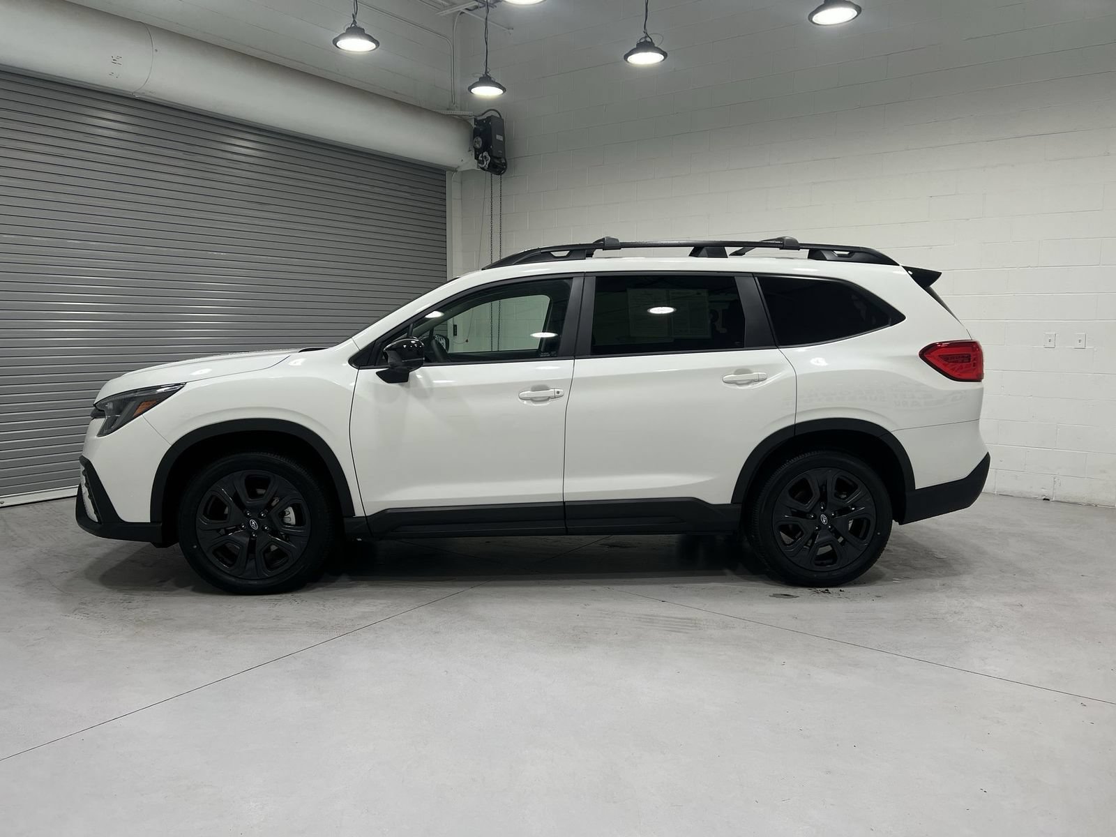 Certified 2025 Subaru Ascent Bronze Edition w/ Popular Package #2 AWD/4WD image 5