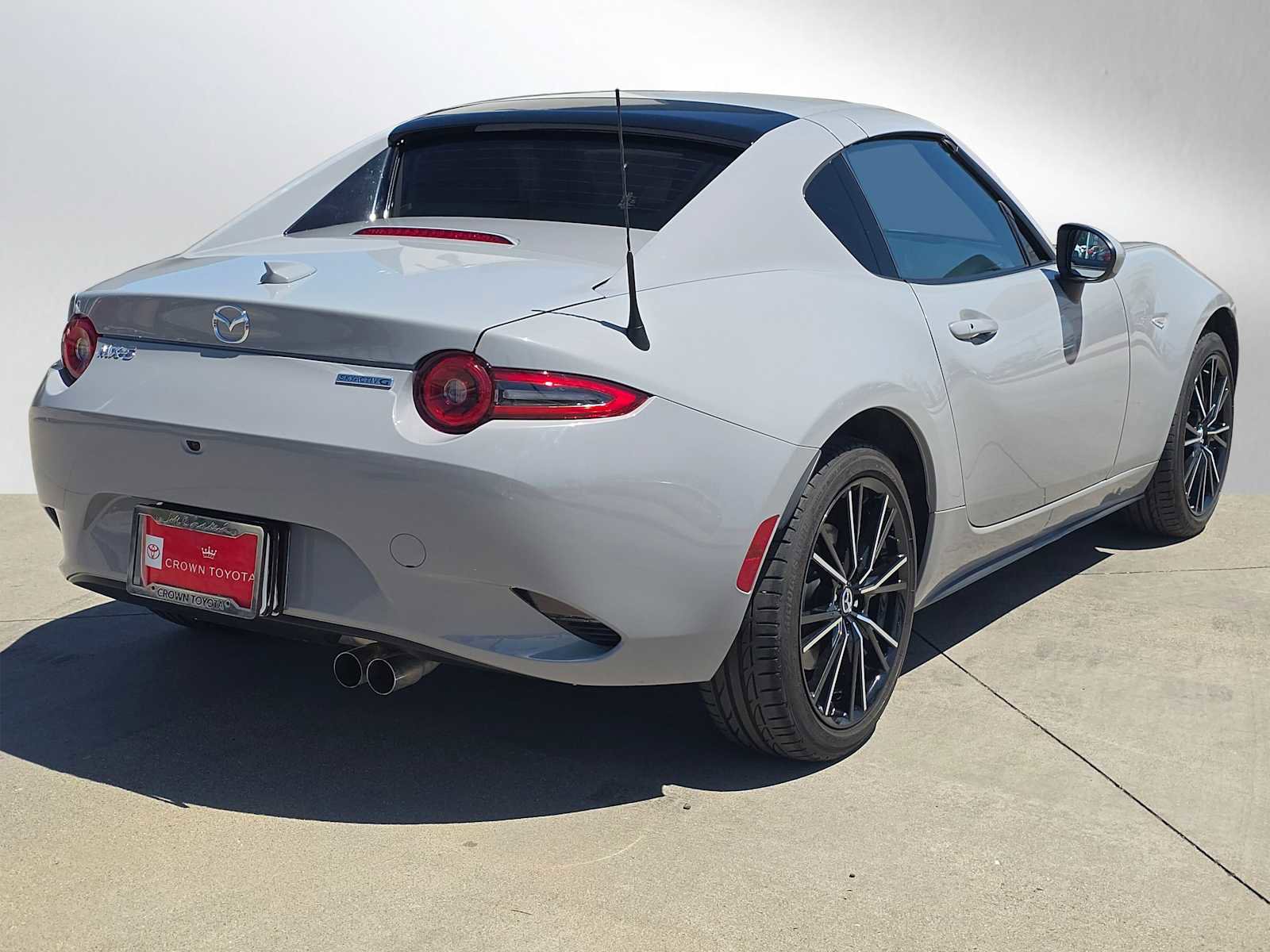 Used 2024 MAZDA MX-5 Miata RF Grand Touring w/ Weather Package image 3