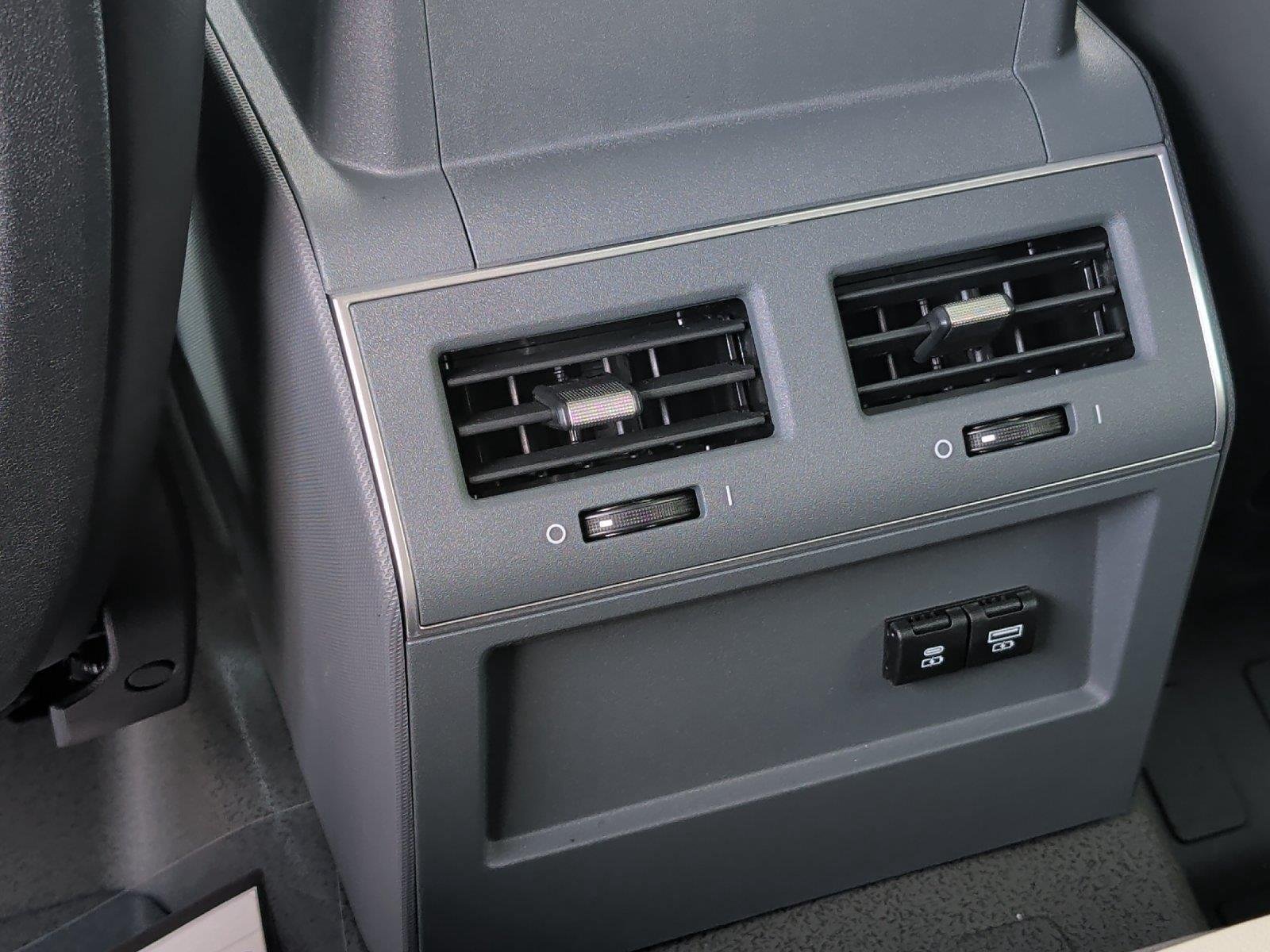 New 2025 INEOS Grenadier Station Wagon AWD/4WD image 35