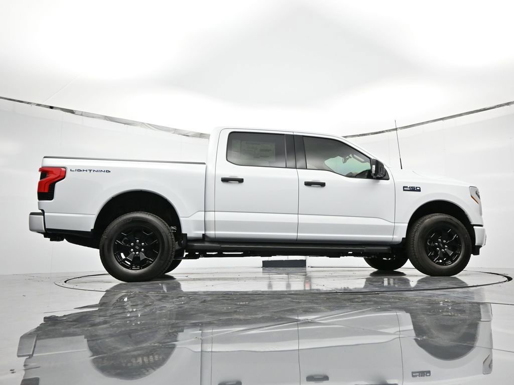 New 2025 Ford F150 Lightning XLT image 43