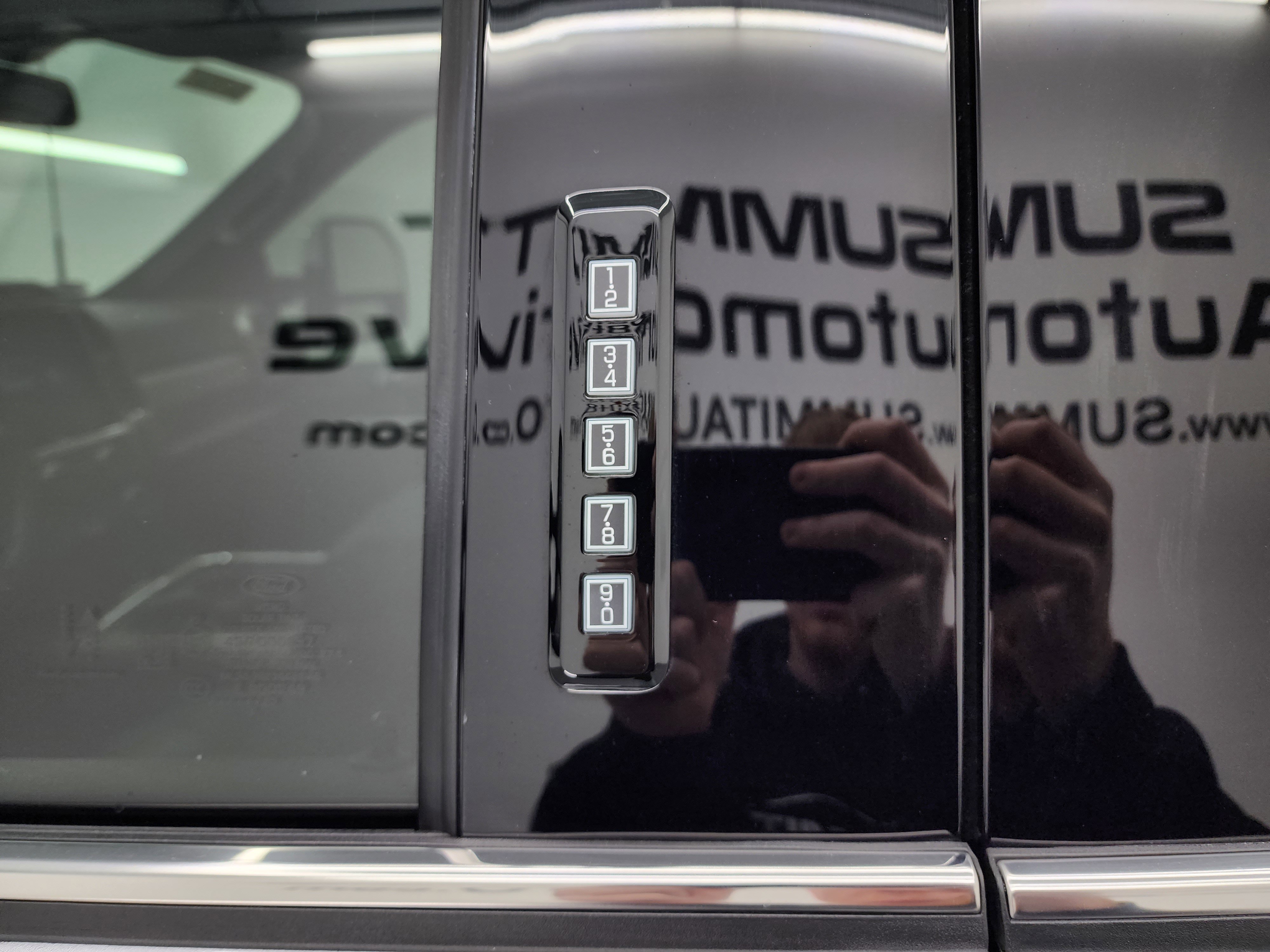 Used 2022 Ford F250 Platinum w/ Tremor Off-Road Package image 44