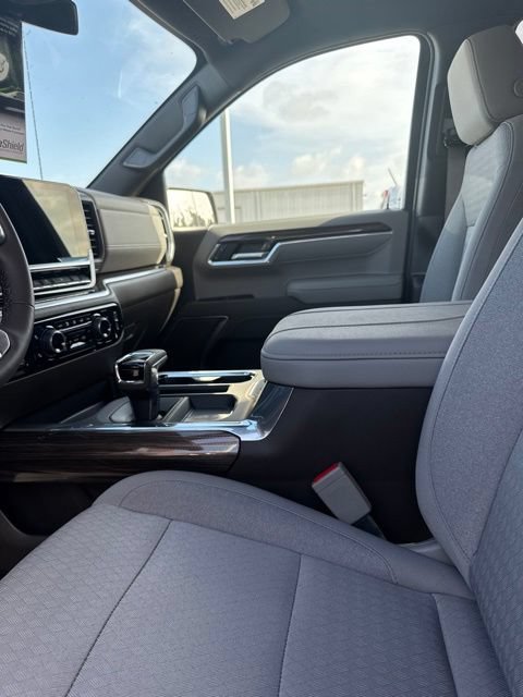 New 2026 Chevrolet Silverado 1500 LT w/ Convenience Package II RWD image 24