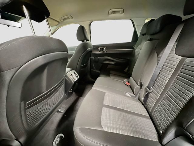 New 2026 Kia Sorento LX FWD image 23