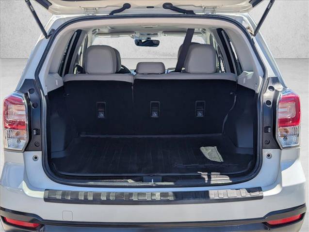 Used 2017 Subaru Forester 2.5i Premium w/ All-Weather Package AWD/4WD image 6
