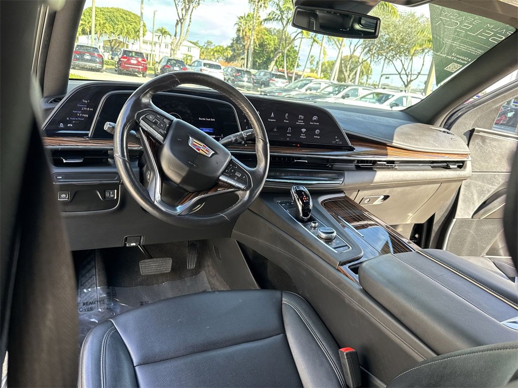 Used 2023 Cadillac Escalade Luxury image 36