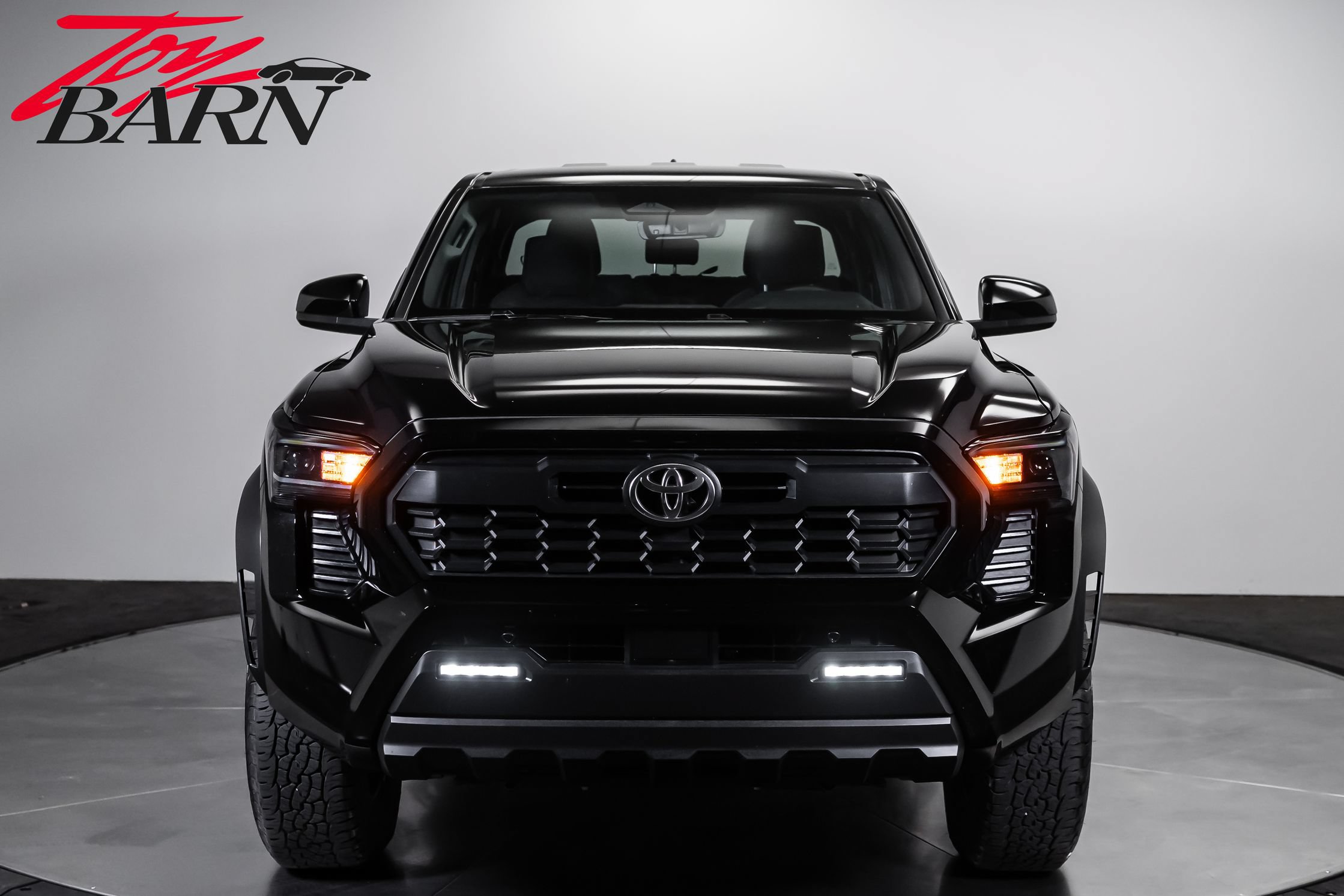 Used 2025 Toyota Tacoma TRD Off-Road AWD/4WD image 8