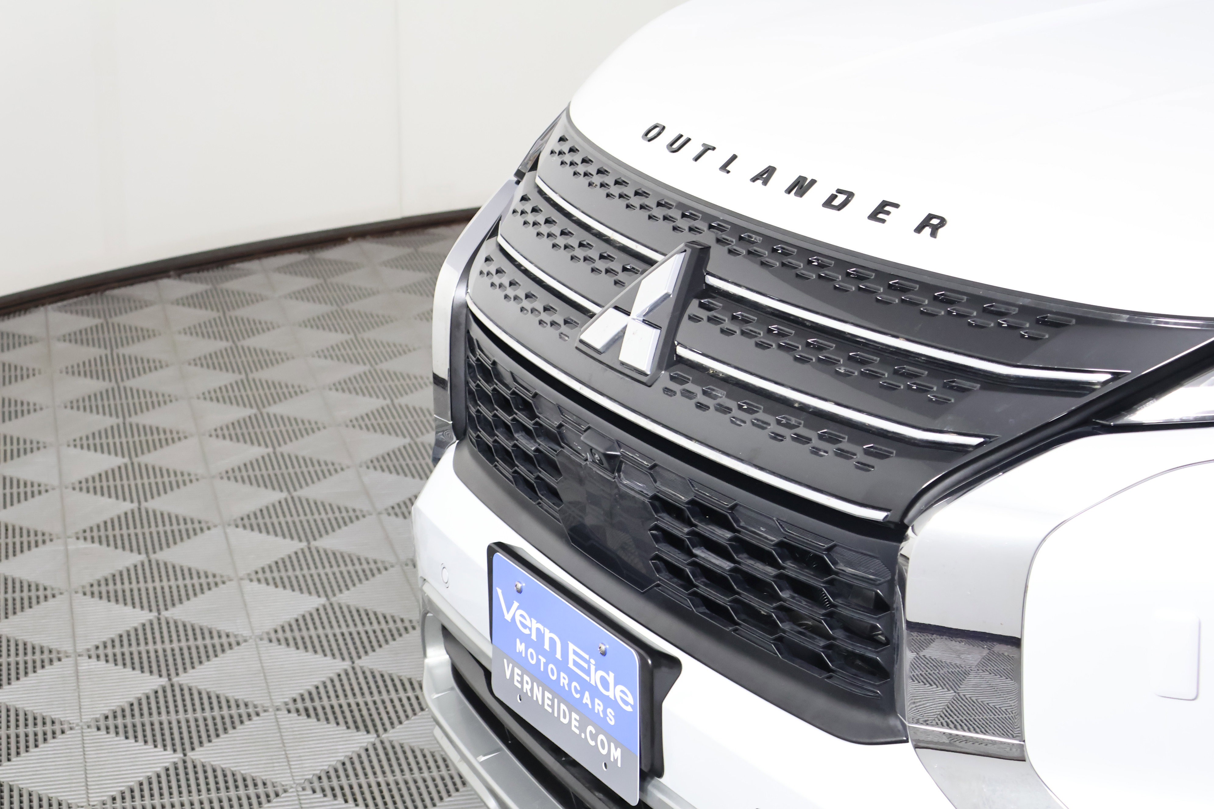 Used 2023 Mitsubishi Outlander SE AWD/4WD image 11