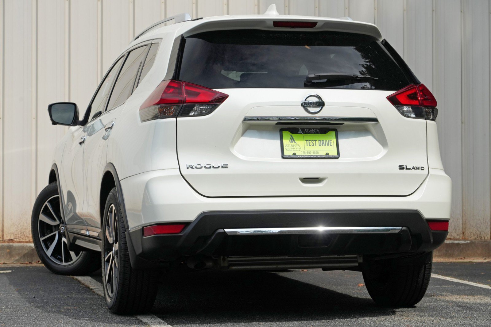 Used 2018 Nissan Rogue SL w/ Premium Package AWD/4WD image 5