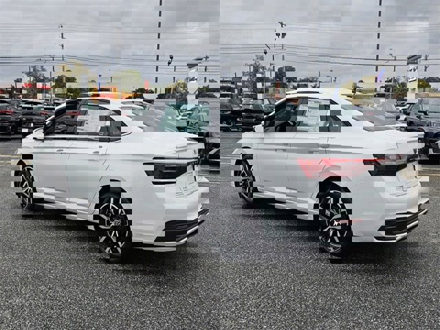 New 2026 Volkswagen Jetta SE image 9