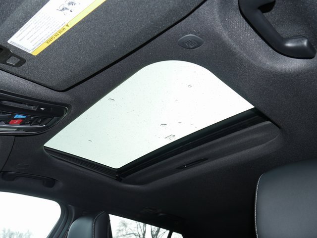 New 2025 Jeep Grand Cherokee Altitude image 3