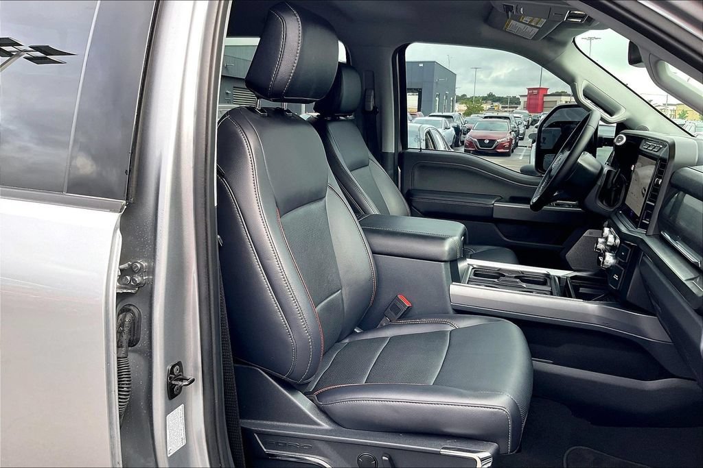 Used 2024 Ford F350 Lariat AWD/4WD image 9