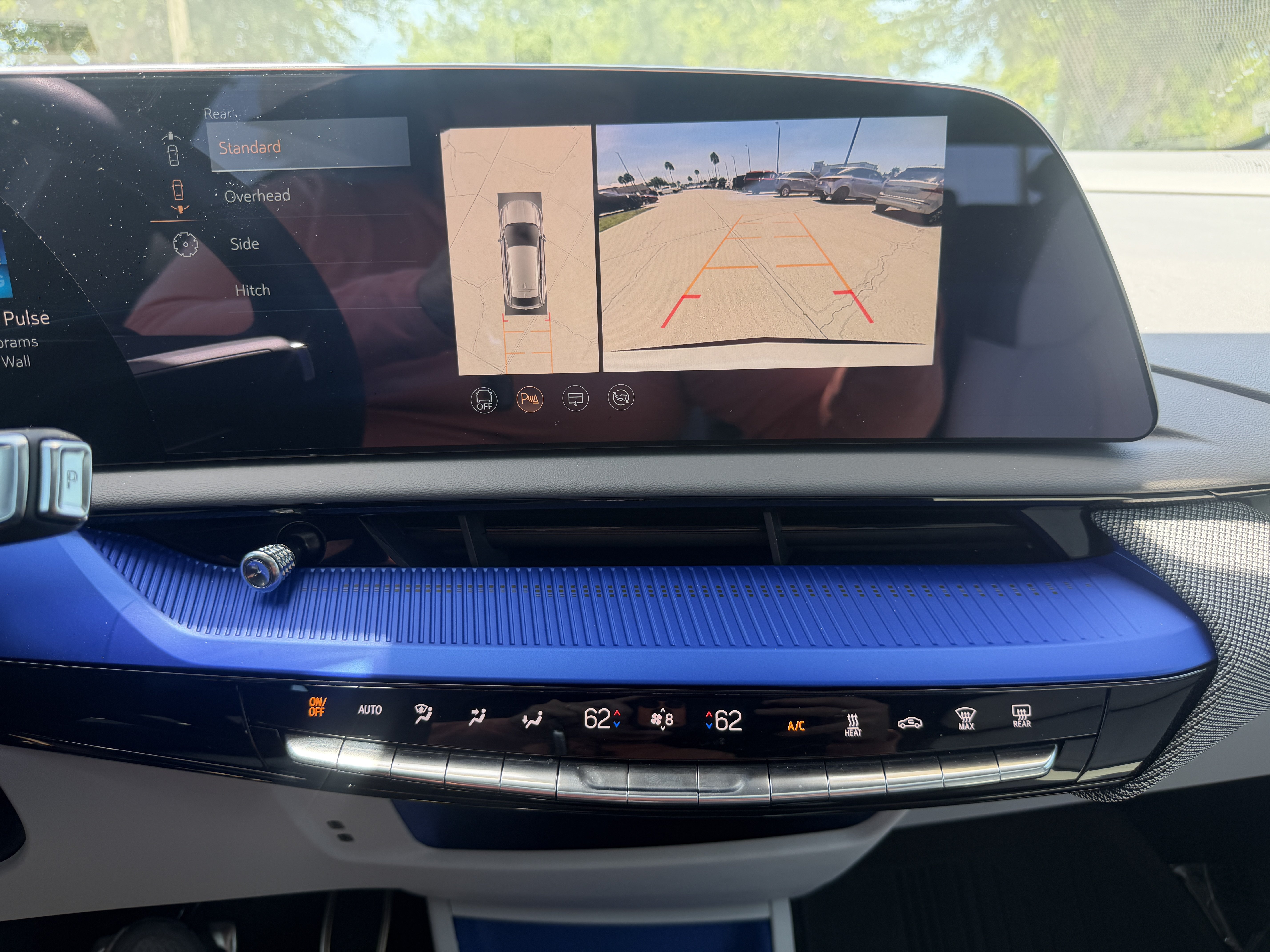 Certified 2025 Cadillac Optiq Sport 1 AWD/4WD image 23