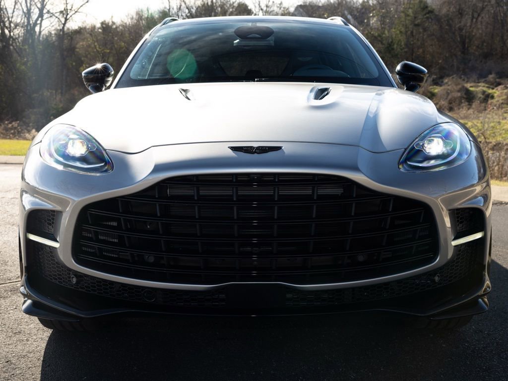 New 2026 Aston Martin DBX 707 image 14