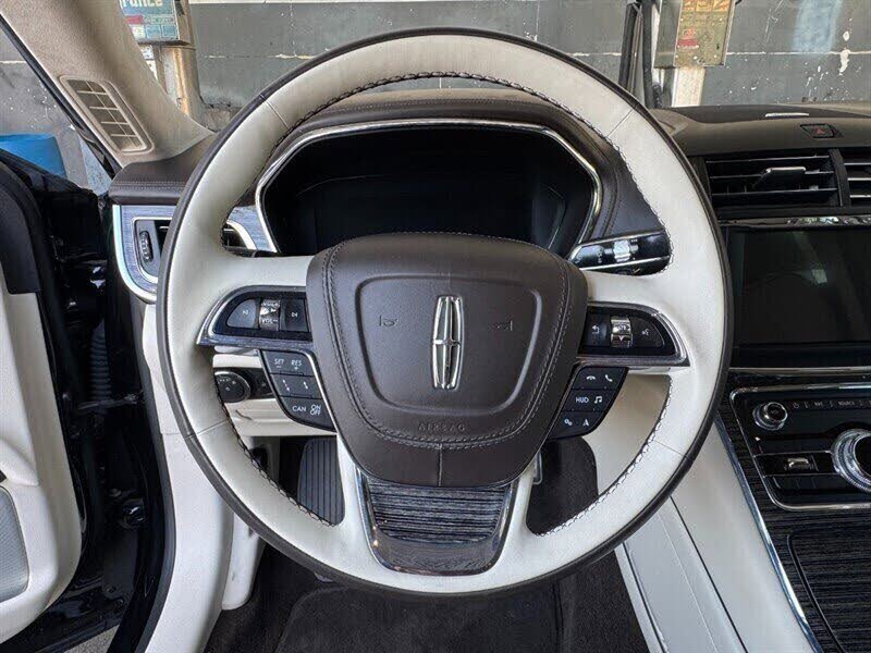 Used 2019 Lincoln Continental Black Label w/ Rear Seat Package image 38