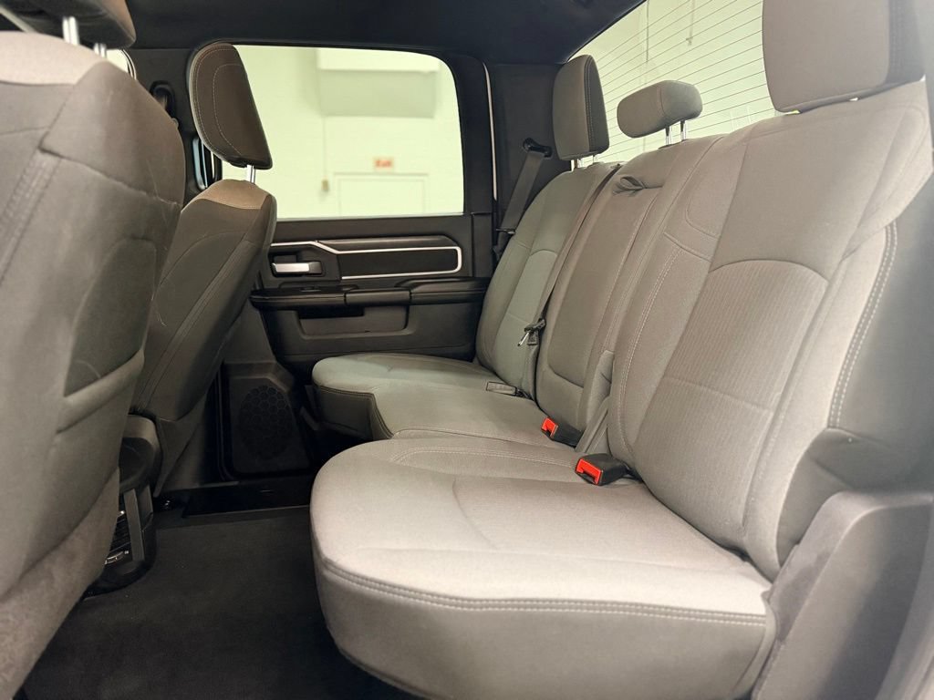 Used 2024 RAM 2500 Big Horn AWD/4WD image 24