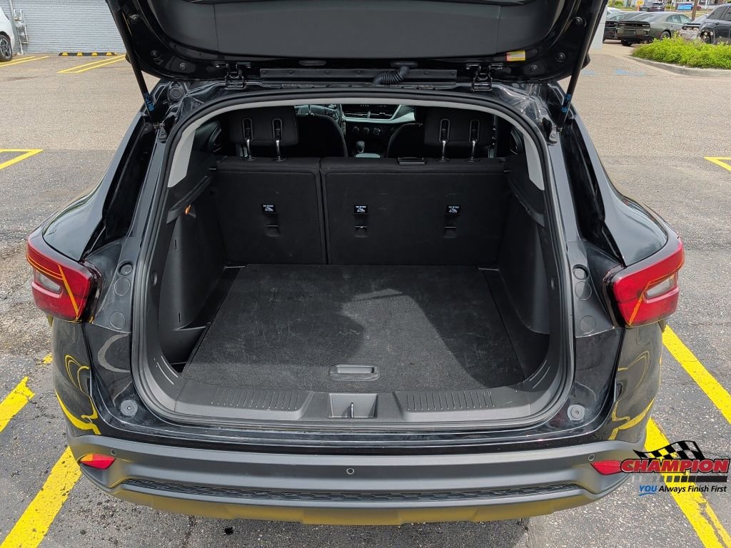 Used 2024 Chevrolet Trax LS w/ LS Convenience Package FWD image 13