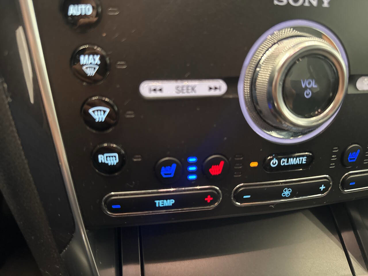 Used 2018 Ford Explorer Limited w/ Equipment Group 301A image 42